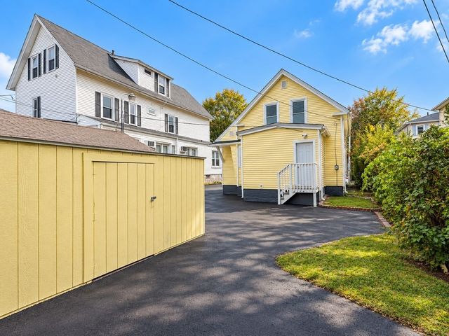 5 Branch St, Worcester, MA 01604