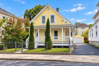 5 Branch St, Worcester, MA 01604