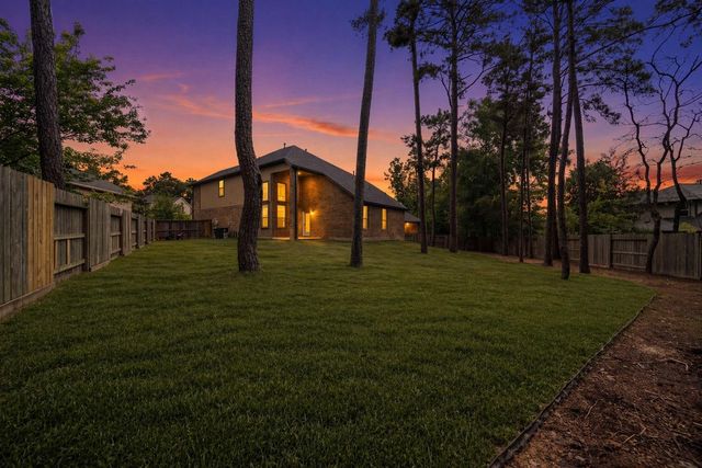 206 Elianne Lace Court, Conroe, TX 77318