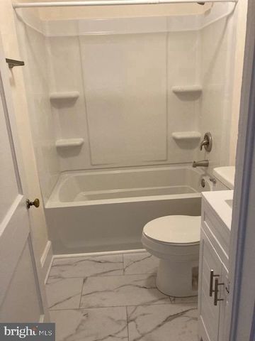 1014 WEST VIRGINIA AVE, Martinsburg, WV 25401