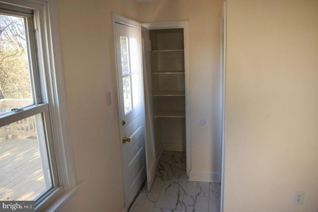 1014 WEST VIRGINIA AVE, Martinsburg, WV 25401