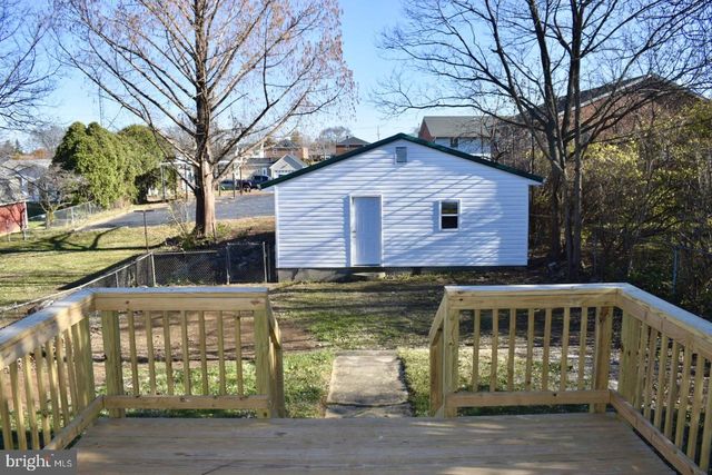 1014 WEST VIRGINIA AVE, Martinsburg, WV 25401