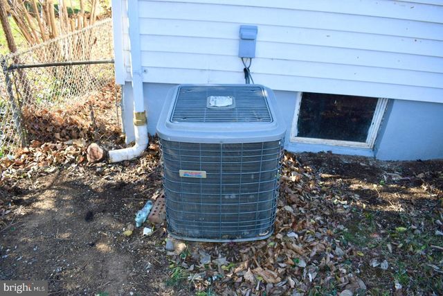 1014 WEST VIRGINIA AVE, Martinsburg, WV 25401