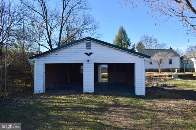 1014 WEST VIRGINIA AVE, Martinsburg, WV 25401