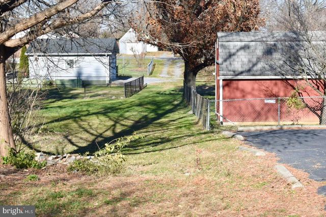 1014 WEST VIRGINIA AVE, Martinsburg, WV 25401