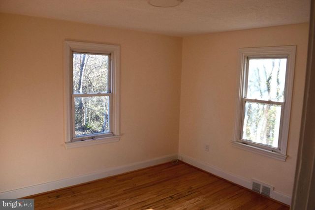 1014 WEST VIRGINIA AVE, Martinsburg, WV 25401