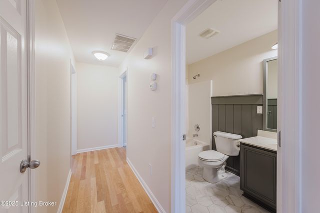 327 S Dorsey Ln, Louisville, KY 40223