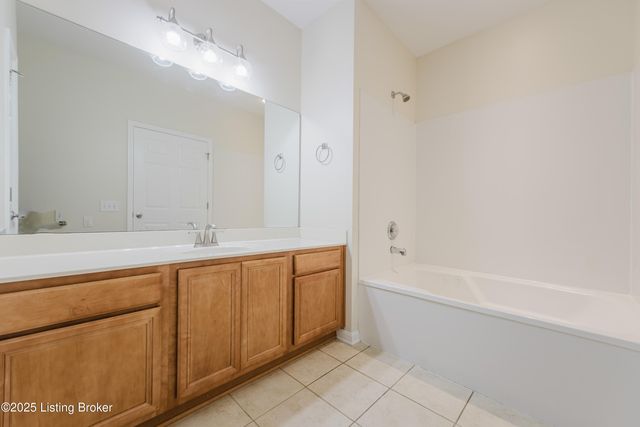 327 S Dorsey Ln, Louisville, KY 40223