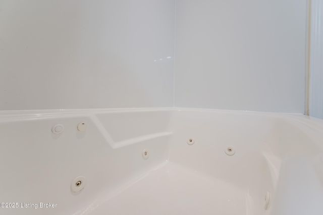 327 S Dorsey Ln, Louisville, KY 40223