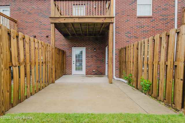 327 S Dorsey Ln, Louisville, KY 40223