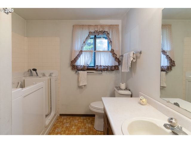 47433 SLAUGHTERHOUSE Rd, Halfway, OR 97834