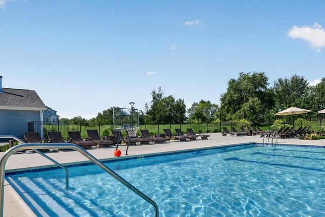 1895 South Shore Cove, Antioch, IL 60002