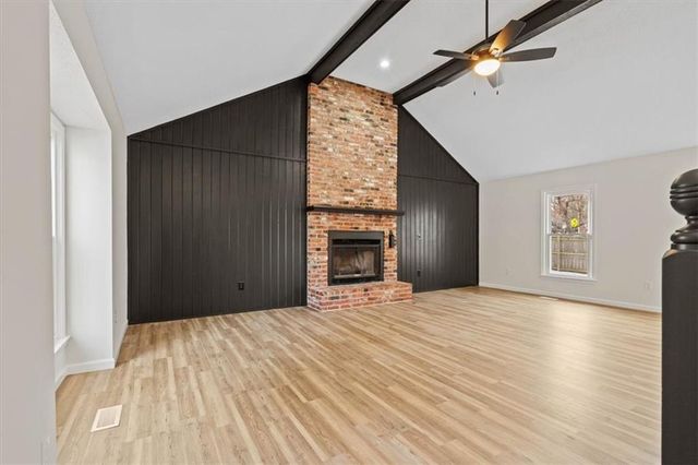 15907 W 124th Terrace, Olathe, KS 66062