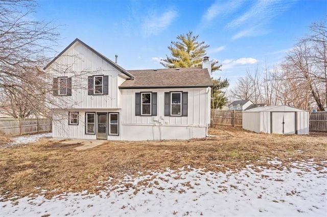 15907 W 124th Terrace, Olathe, KS 66062