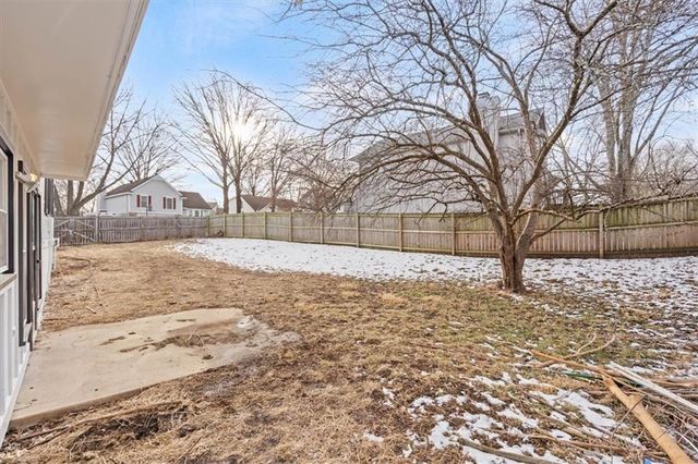 15907 W 124th Terrace, Olathe, KS 66062