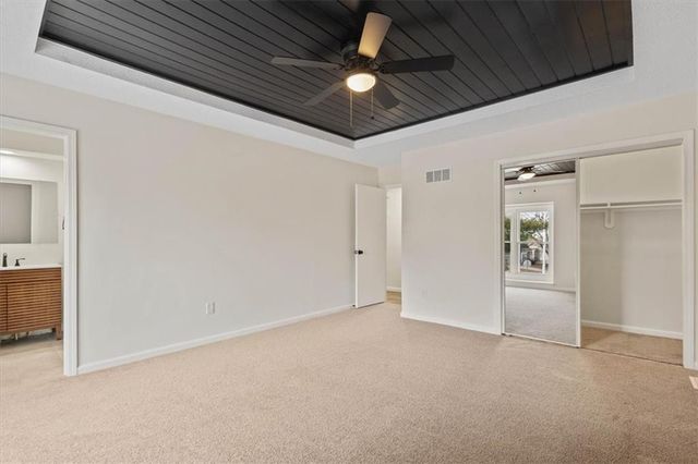 15907 W 124th Terrace, Olathe, KS 66062