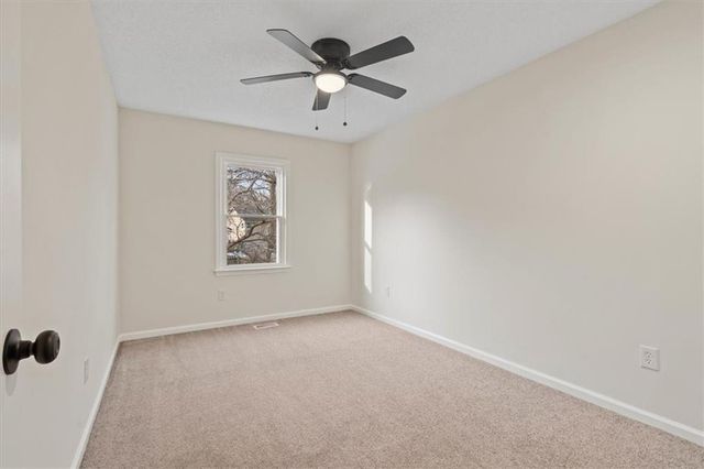 15907 W 124th Terrace, Olathe, KS 66062