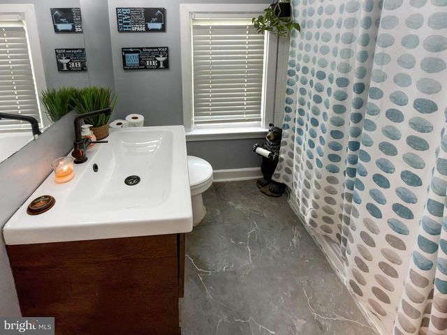 306 W ELM AVE, Hanover, PA 17331