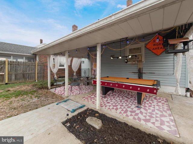 306 W ELM AVE, Hanover, PA 17331