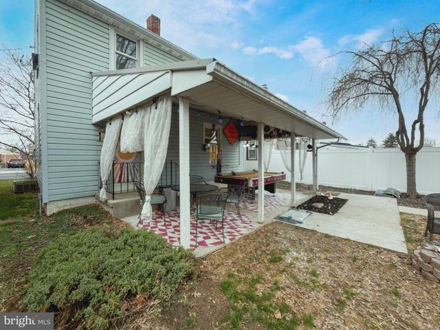 306 W ELM AVE, Hanover, PA 17331