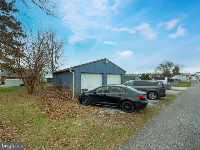 306 W ELM AVE, Hanover, PA 17331