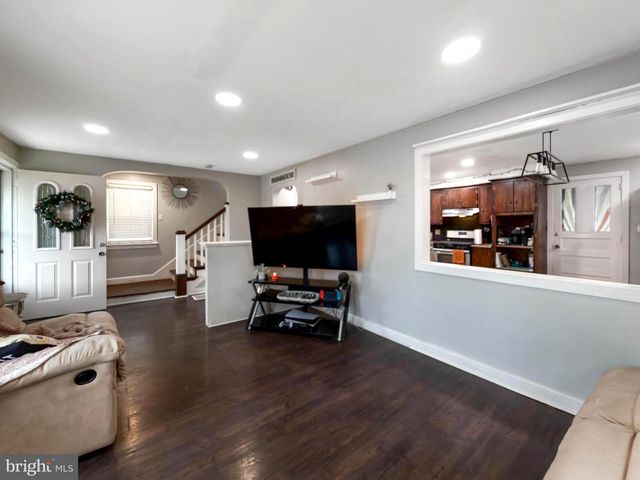 306 W ELM AVE, Hanover, PA 17331