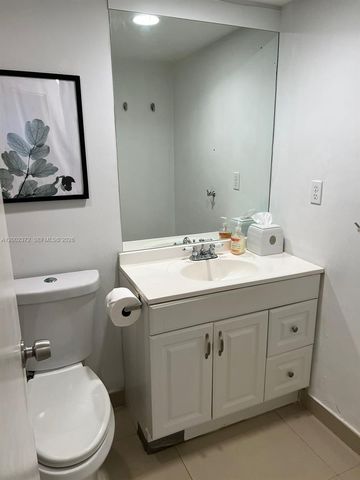 3901 S Ocean Drive 1B, Hollywood, FL 33019