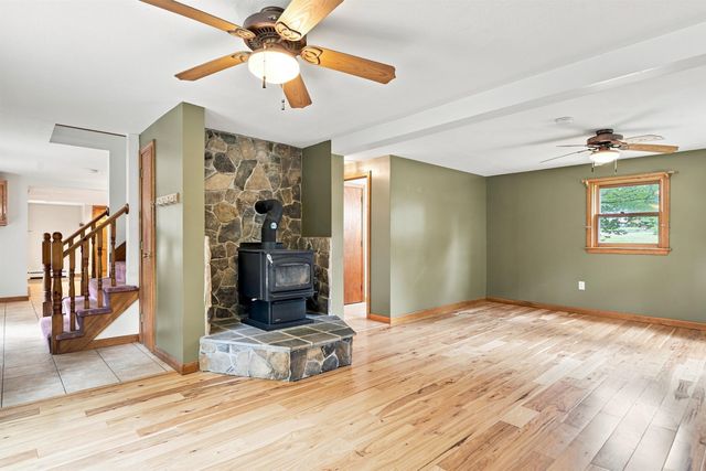 24 Little Lane, Dunbarton, NH 03046