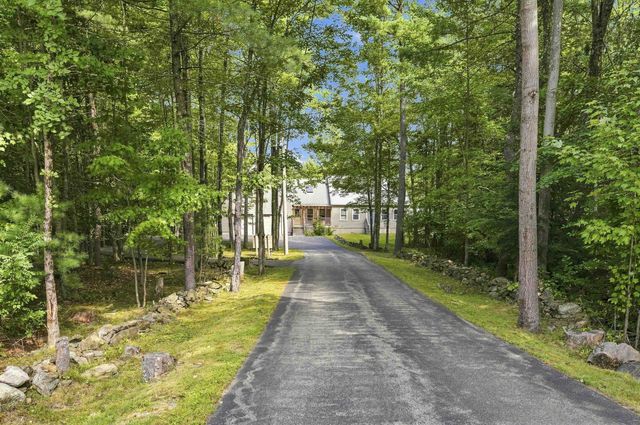 24 Little Lane, Dunbarton, NH 03046