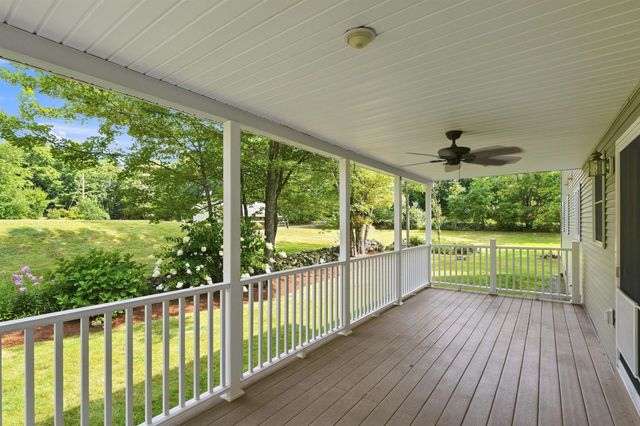 24 Little Lane, Dunbarton, NH 03046