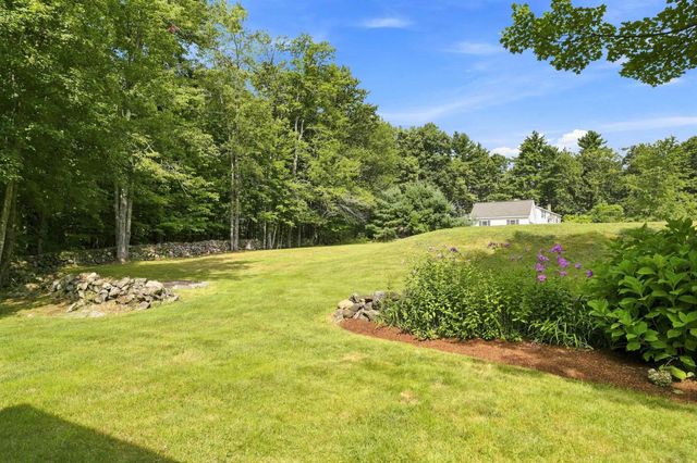 24 Little Lane, Dunbarton, NH 03046