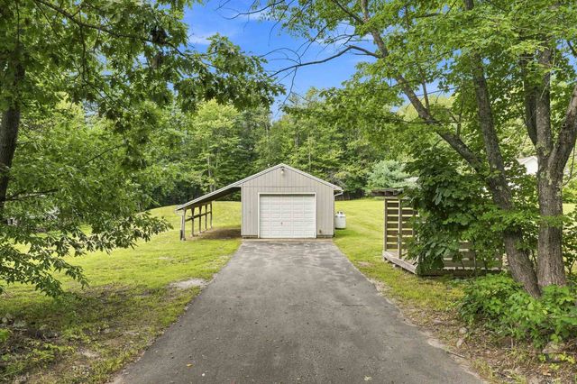 24 Little Lane, Dunbarton, NH 03046
