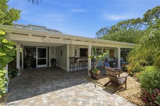 840 Myrtle TER, Naples, FL 34103
