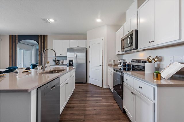 3946 LIMEKLIN FALLS LOOP, Davenport, FL 33837