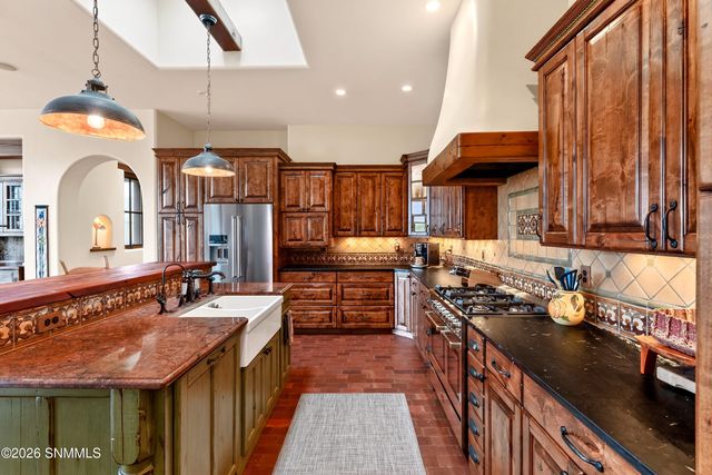 3940 Loma Bella Drive, Las Cruces, NM 88011
