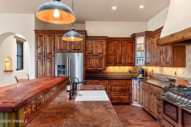 3940 Loma Bella Drive, Las Cruces, NM 88011