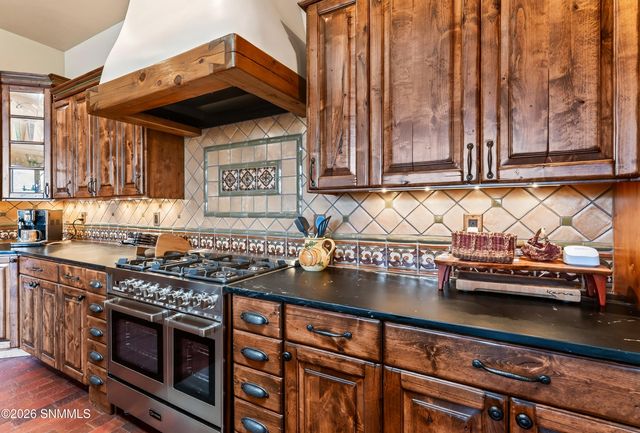 3940 Loma Bella Drive, Las Cruces, NM 88011