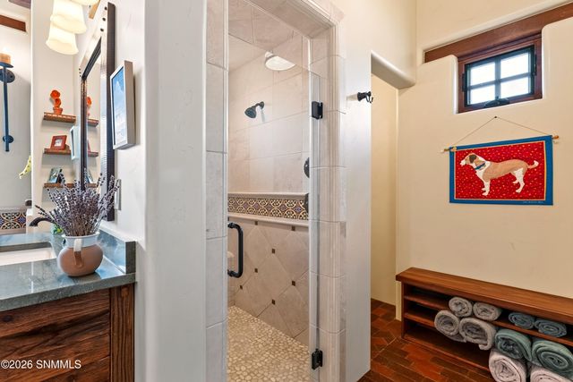 3940 Loma Bella Drive, Las Cruces, NM 88011