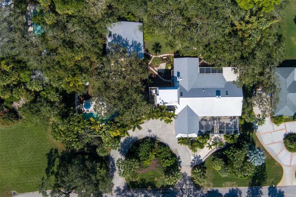 315 GREYTWIG ROAD, Vero Beach, FL 32963