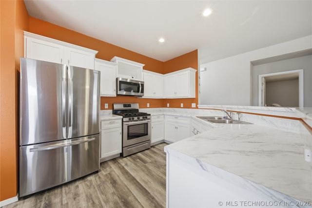 10014 E 106th Court North N, Owasso, OK 74055