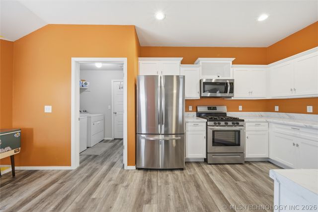10014 E 106th Court North N, Owasso, OK 74055