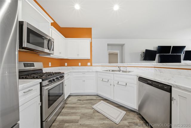10014 E 106th Court North N, Owasso, OK 74055