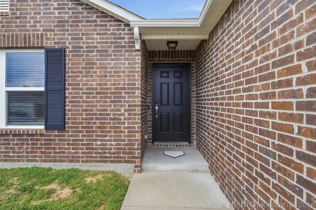 10014 E 106th Court North N, Owasso, OK 74055
