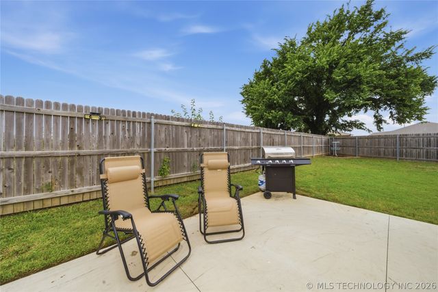 10014 E 106th Court North N, Owasso, OK 74055