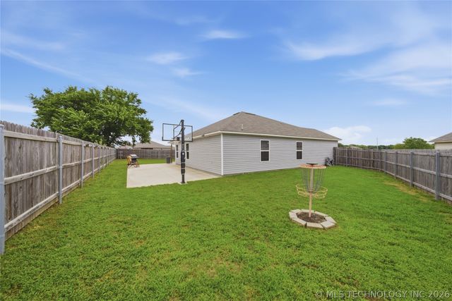 10014 E 106th Court North N, Owasso, OK 74055