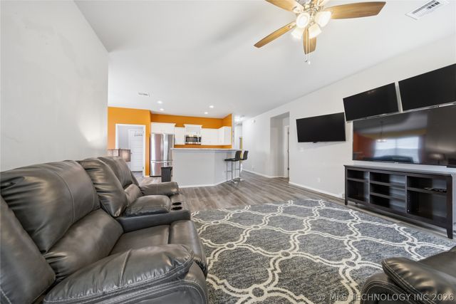 10014 E 106th Court North N, Owasso, OK 74055