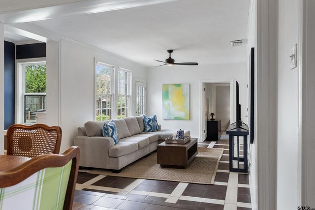 1403 S Robertson, Tyler, TX 75701