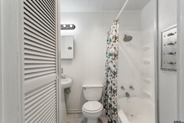 1403 S Robertson, Tyler, TX 75701