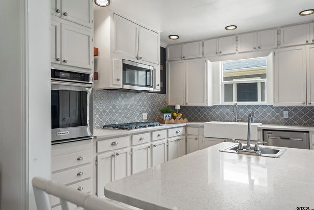1403 S Robertson, Tyler, TX 75701