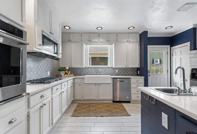 1403 S Robertson, Tyler, TX 75701